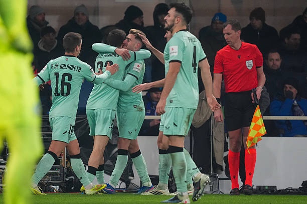 So sánh tỷ lệ kèo nhà cái trước vòng đấu bóng đá ngoại hạng anh để chọn kèo an toàn và dự đoán tỷ số